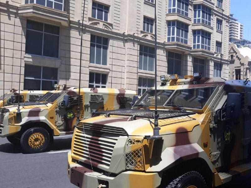 Ordumuz parada hazırlaşır: Zirehli texnika Bakı küçələrində