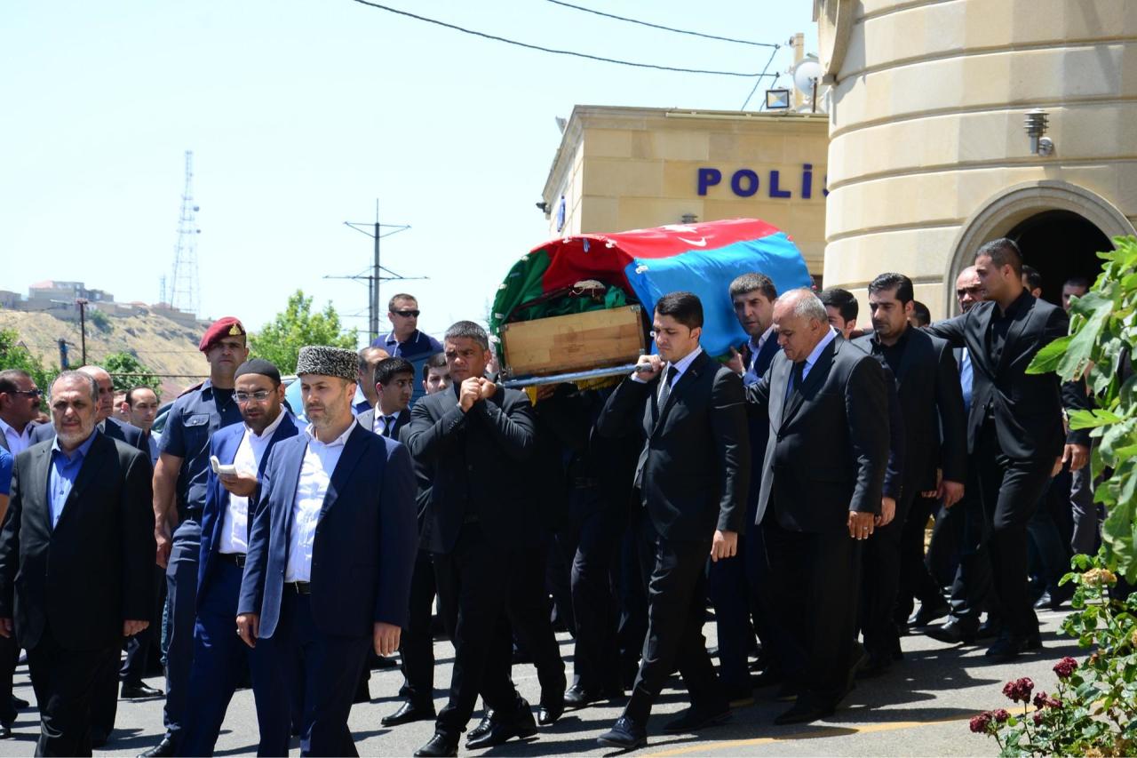 Состоялись похороны министра оборонной промышленности Явера Джамалова