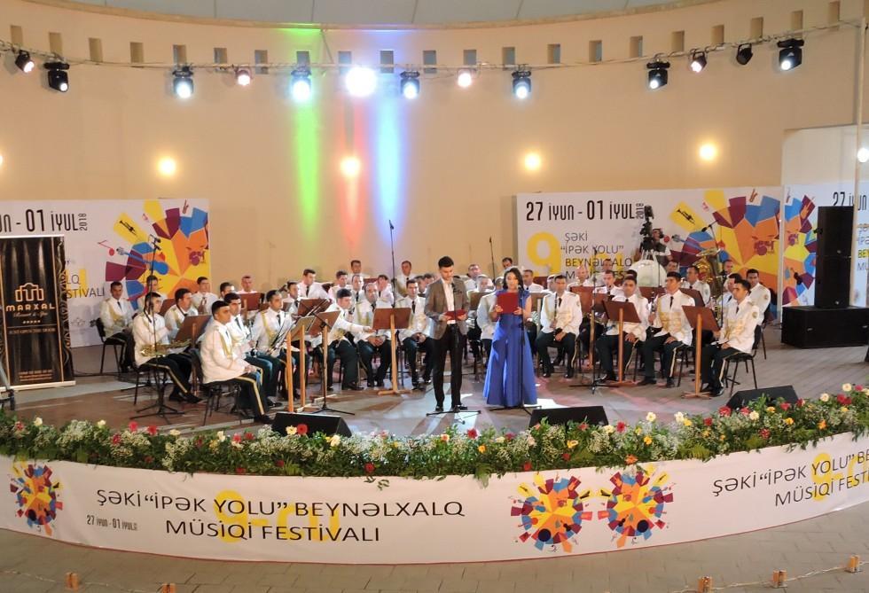В Шеки открылся IX Международный музыкальный фестиваль "Шелковый путь"