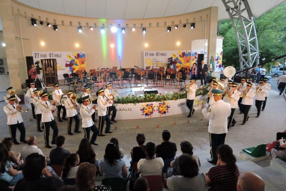 В Шеки открылся IX Международный музыкальный фестиваль "Шелковый путь"