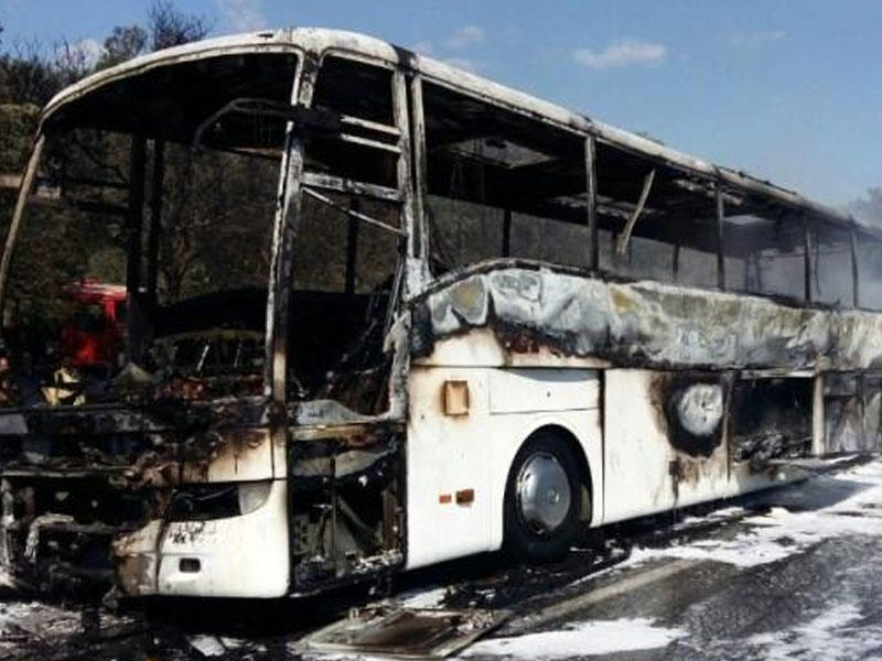 Türkiyədə 34 sərnişinin olduğu avtobus yandı