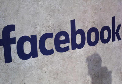 В работе Facebook произошел сбой