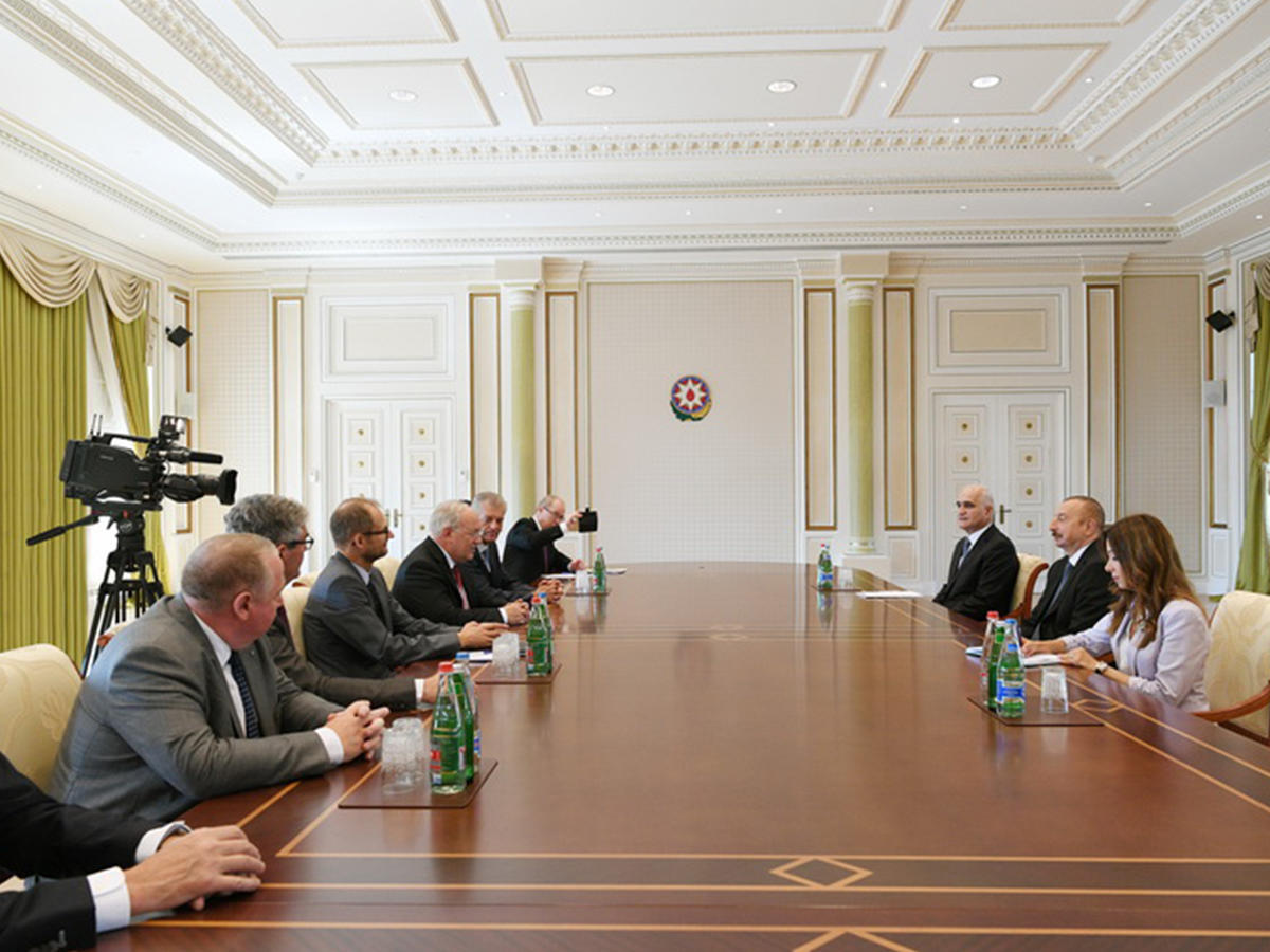 Черты государства всеобщего благоденствия. Индустриальный страны в 20 век. В выступлении главы современного индустриального государства. It технологии. Индустриальный страны в 20 век.