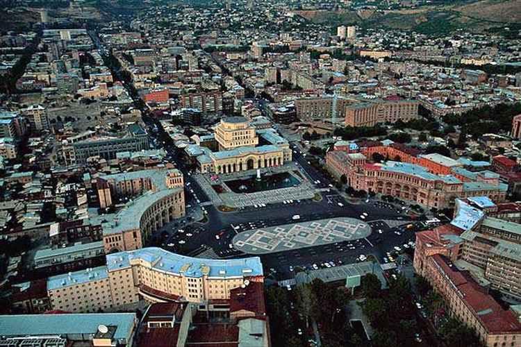 Центр Еревана остался без света