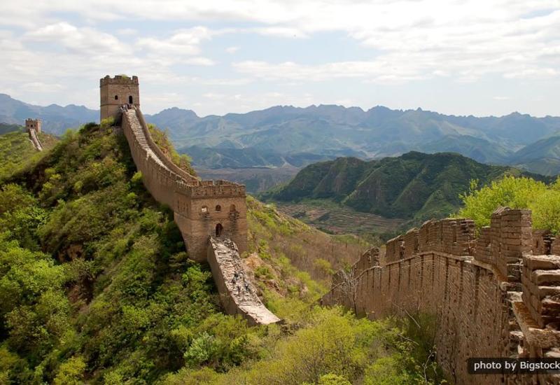 Кто и зачем построил Великую Китайскую стену
