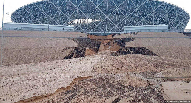 Под стадионом ЧМ-2018 в Волгограде обвалилась земля