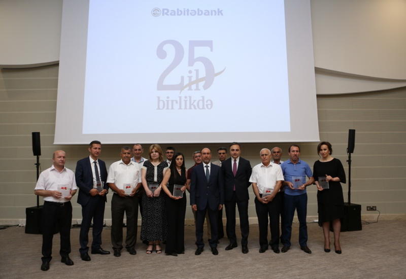 Rabitəbank özünün 25 illik yubileyini 700 nəfərlik işçi heyəti ilə möhtəşəm şəkildə qeyd edib. <span class="color_red">- FOTO</span>