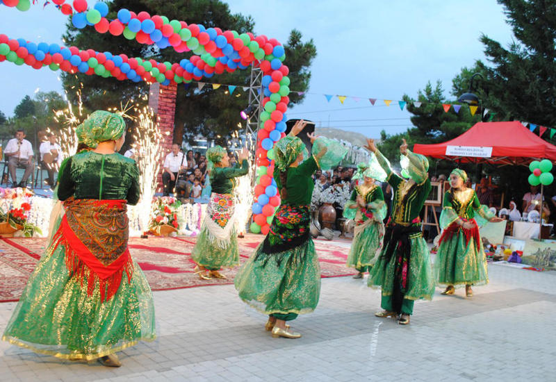 В Мингячевире прошел творческий фестиваль "Из регионов в регионы"