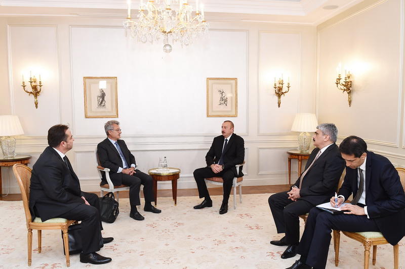 Президент Ильхам Алиев встретился с заместителем главного исполнительного секретаря Bouygues Travaux Publics и главой SADE