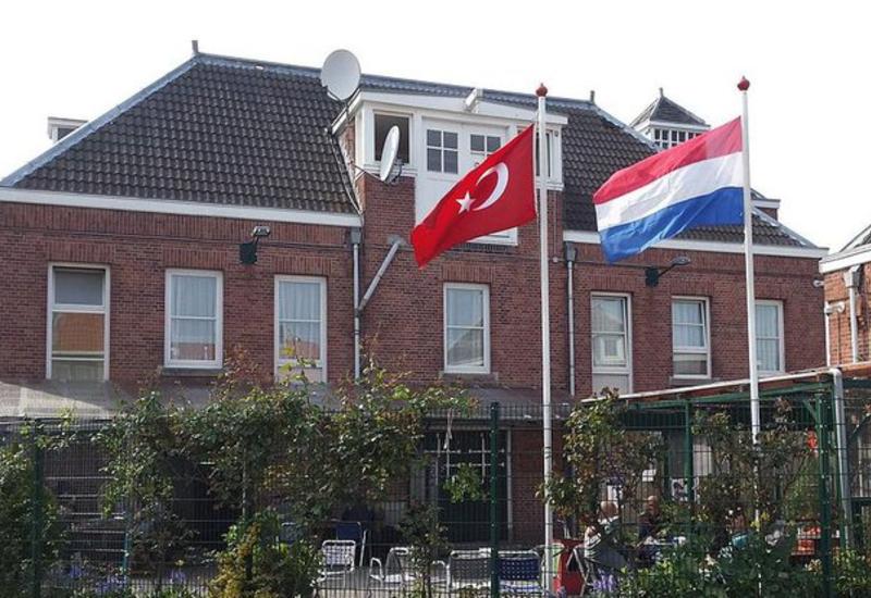 Турция и Нидерланды возобновляют дипотношения