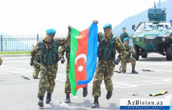 Показательные выступления азербайджанских пограничников