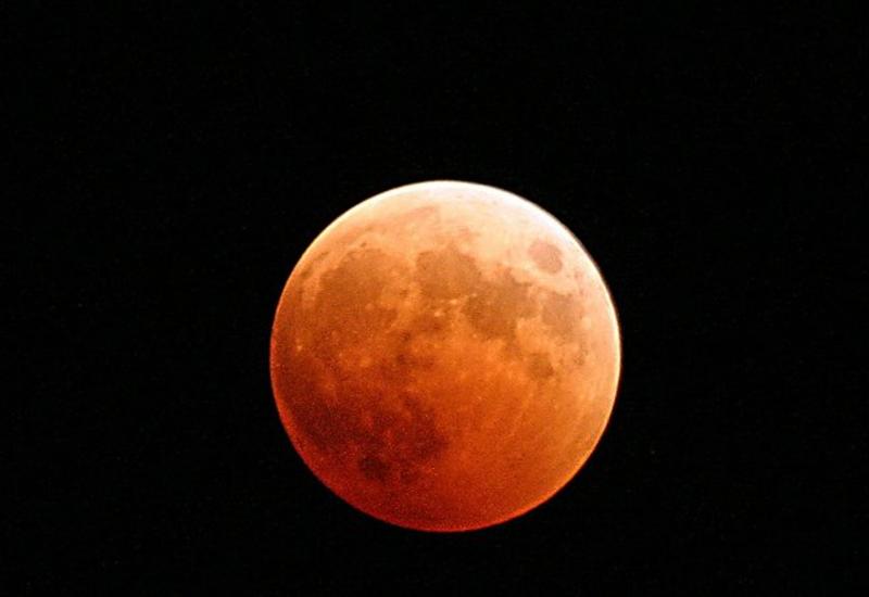 "Кровавая луна": все, что нужно знать о лунном затмении 27 июля