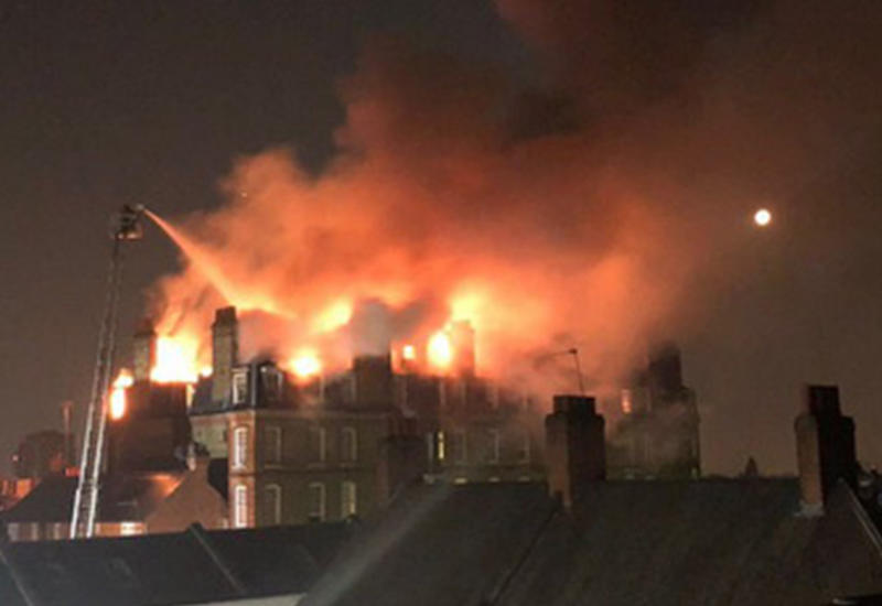 В Лондоне горит историческое здание