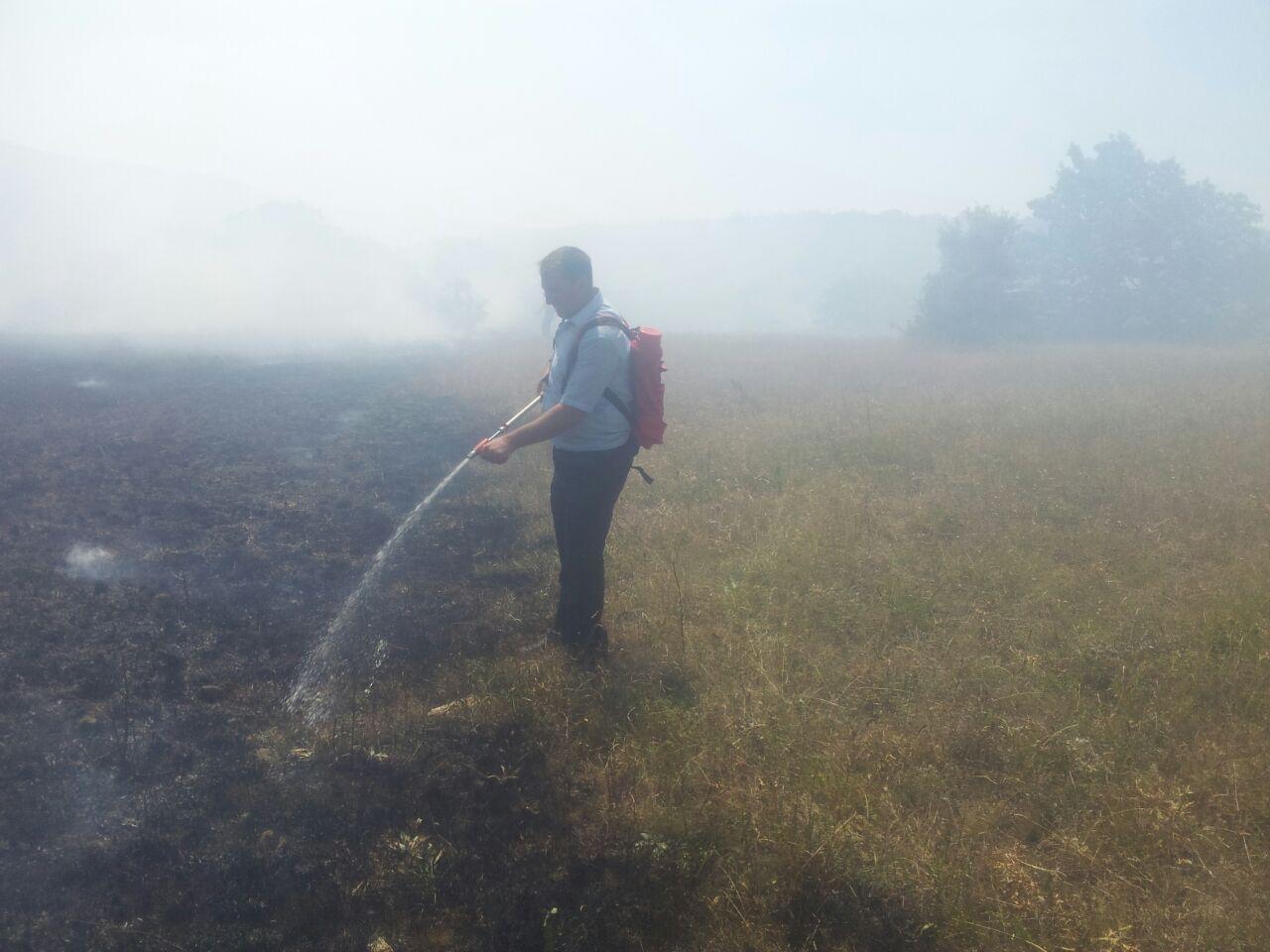 Пожар в Губинском и Шабранском районах: работы по тушению продолжаются