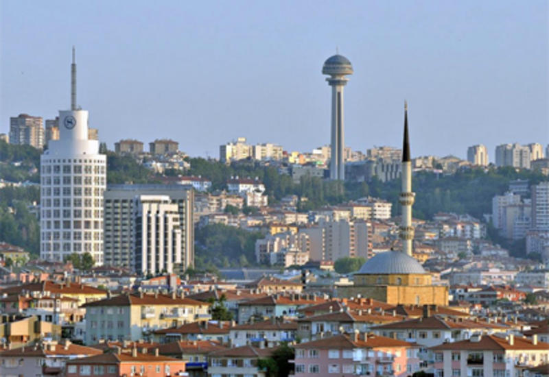 Российский эксперт считает перспективным расширение формата Баку - Москва - Анкара