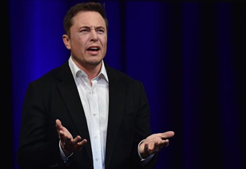 Акционеры Tesla подали в суд на Маска