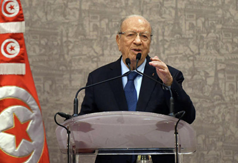 Президент Туниса предложил уравнять женщин и мужчин в правах на наследство