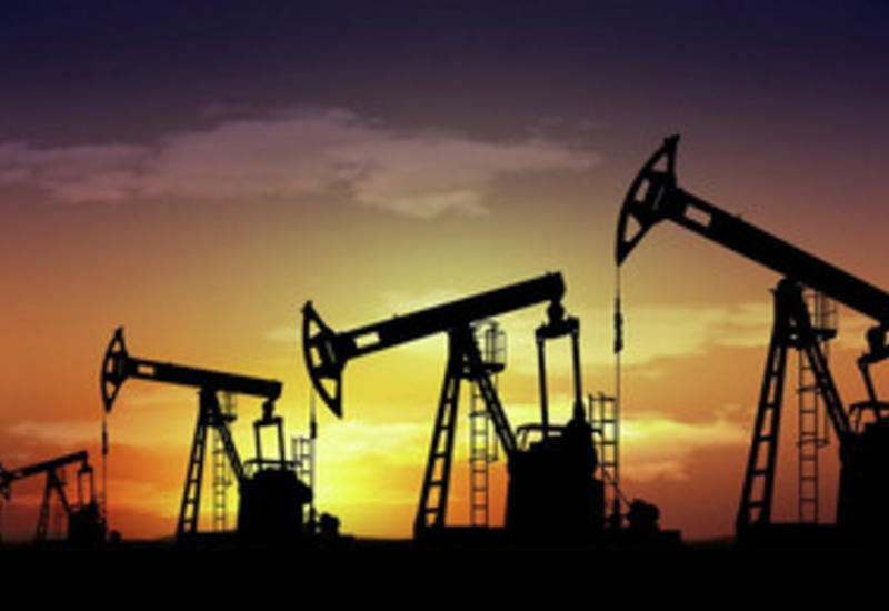 Азербайджанская нефть продолжает дорожать