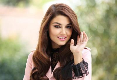 Hande Erçel ağır günlər keçirir