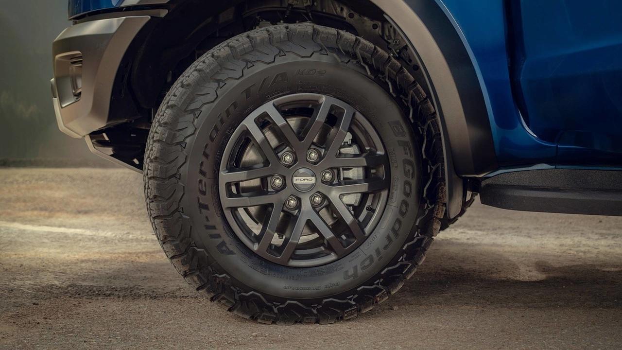 Ford показал экстремальный Ranger Raptor для Европы