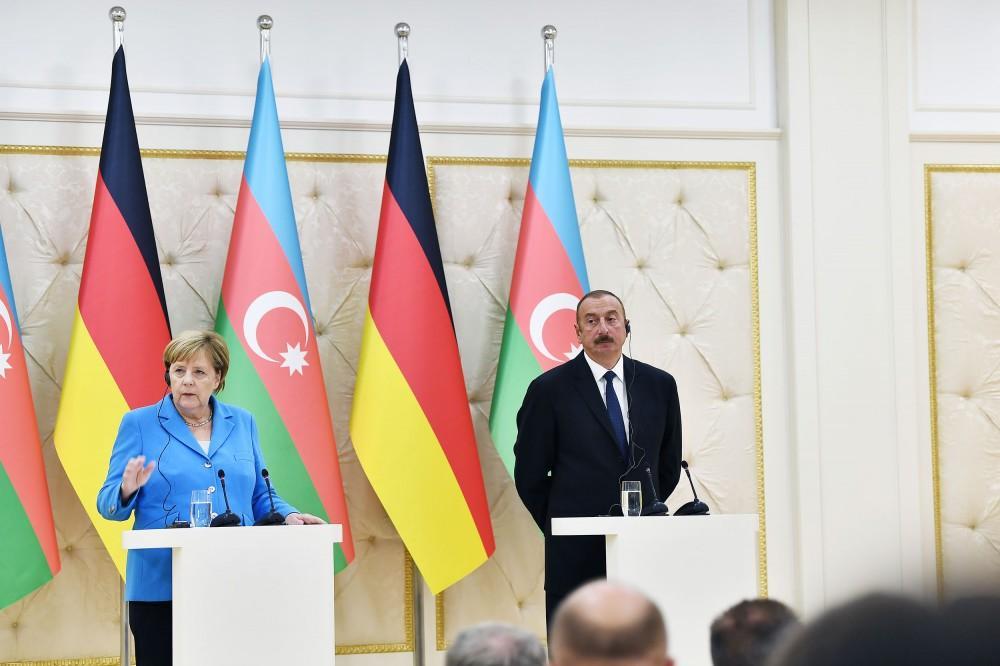 Ангела Меркель: Германия продолжит усилия для урегулирования карабахского конфликта на основе резолюций СБ ООН