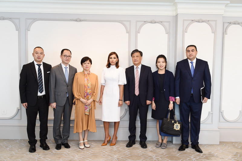 Первый вице-президент Мехрибан Алиева встретилась с делегацией Китая
