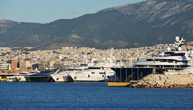 В Греции закрыли на карантин три лагеря с мигрантами