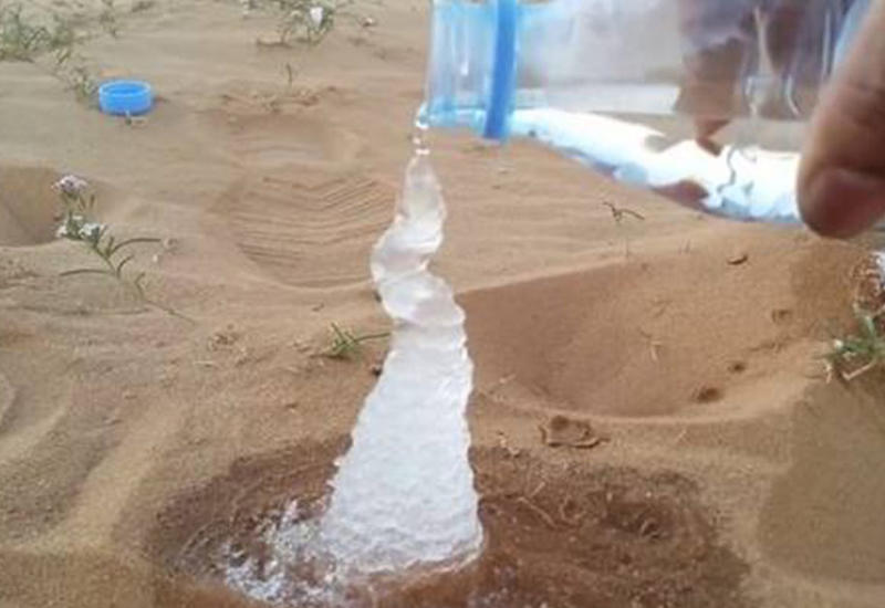 Фокус с ледяными сталагмитами в пустыне поразил пользователей сети