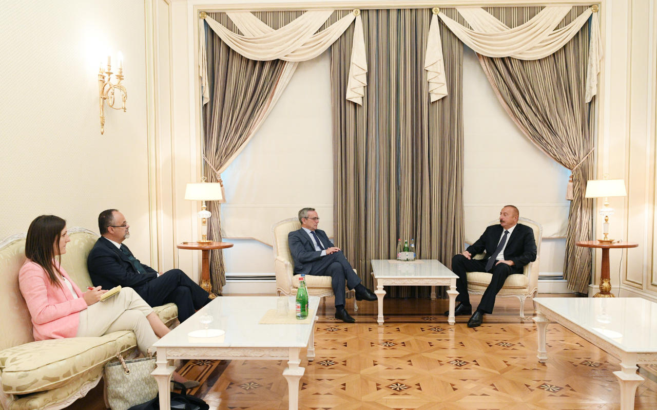 Президент Ильхам Алиев принял председателя ПА НАТО