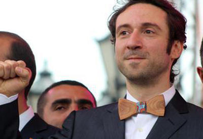 Комик-мэр Еревана устроит инаугурацию на площади. А почему не в цирке?
