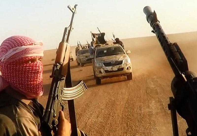 İŞİD dinc sakinlərə hücum etdi: ölənlər və yaralananlar var