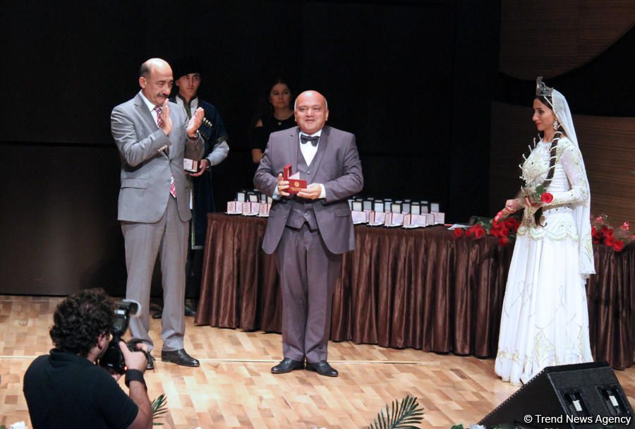 В Международном центре мугама состоялась торжественная церемония награждения деятелей культуры