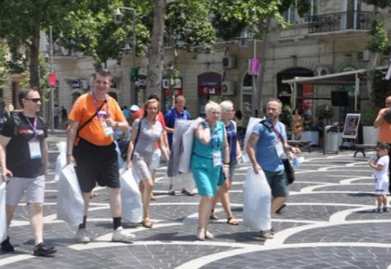 Bu yolla turistlərin hesabına yaxşı qazanc əldə etmək olar <span class="color_red">- VİDEO</span>