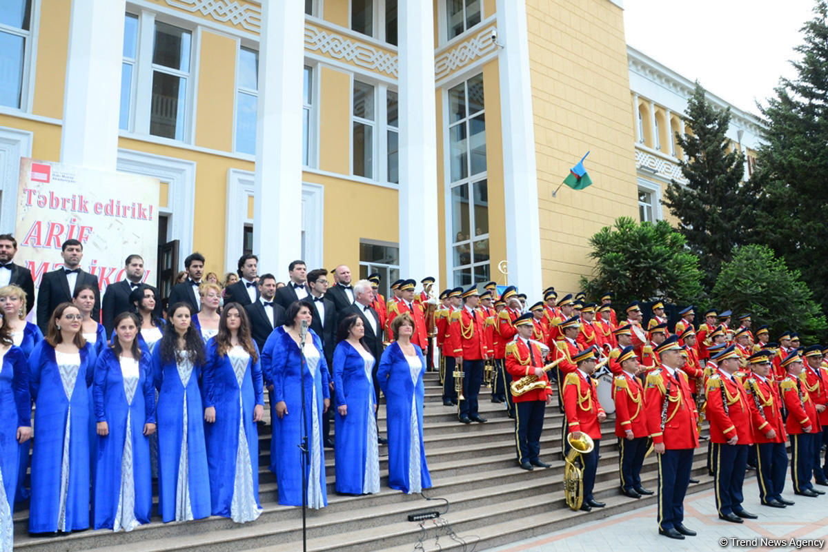 Праздник национальной музыки в Азербайджане