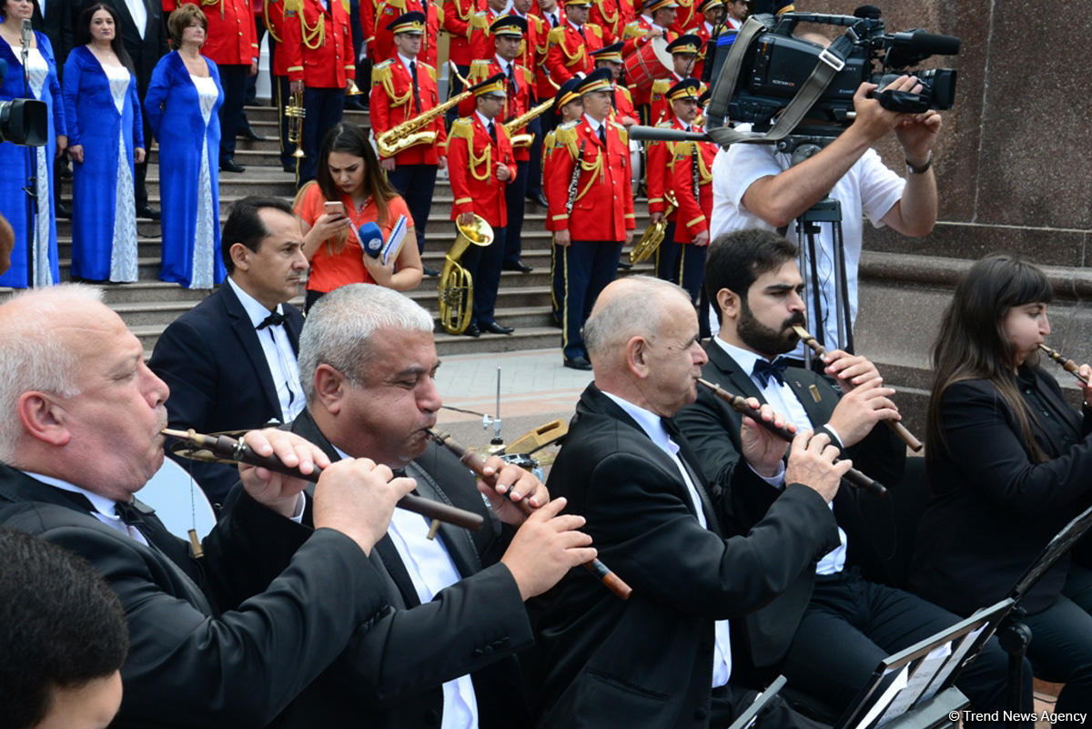 Праздник национальной музыки в Азербайджане