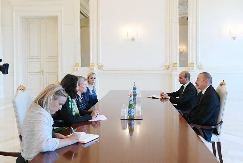 Президент Ильхам Алиев принял заместителя генерального секретаря НАТО