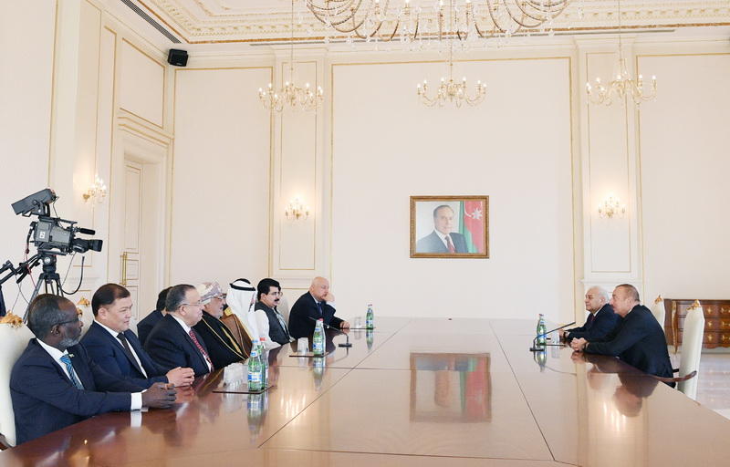 Президент Ильхам Алиев: Азербайджан осуществляет активное сотрудничество на международной арене, число друзей страны с каждым днем растет