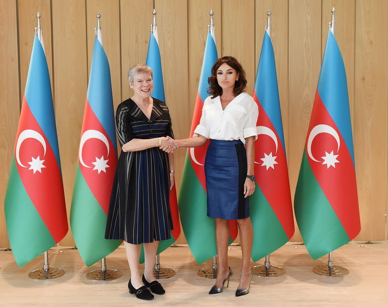 Первый вице-президент Мехрибан Алиева: Территориальная целостность Азербайджана должна быть восстановлена, беженцы должны вернуться к родным очагам, после чего в регионе утвердится мир