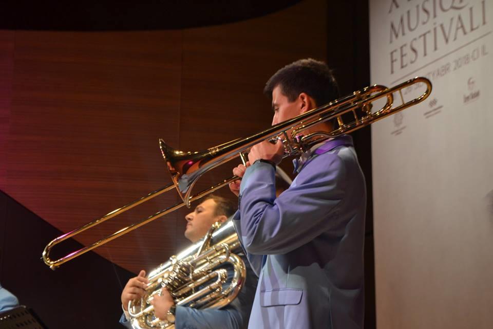 В Центре мугама состоялся яркий концерт New Life Brass из России