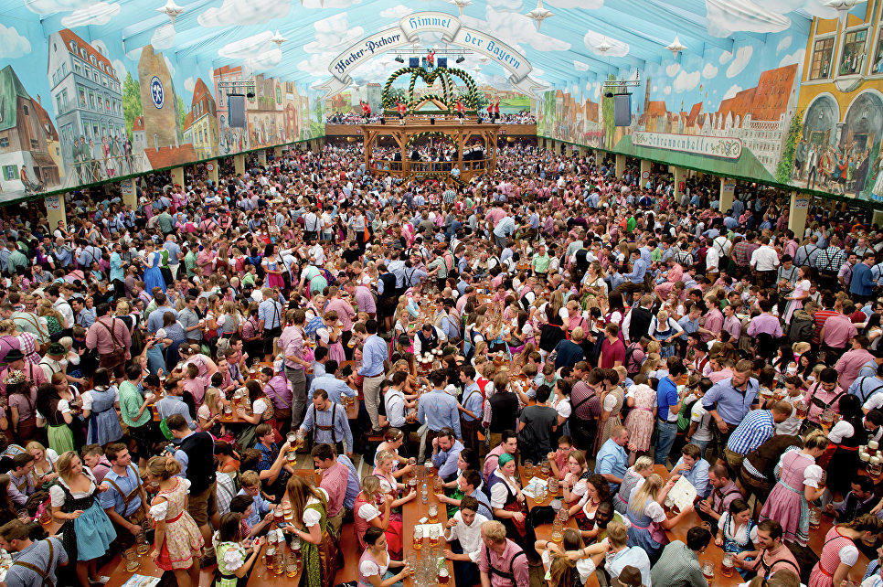 Самый большой в мире праздник пива Октоберфест открылся в Мюнхене