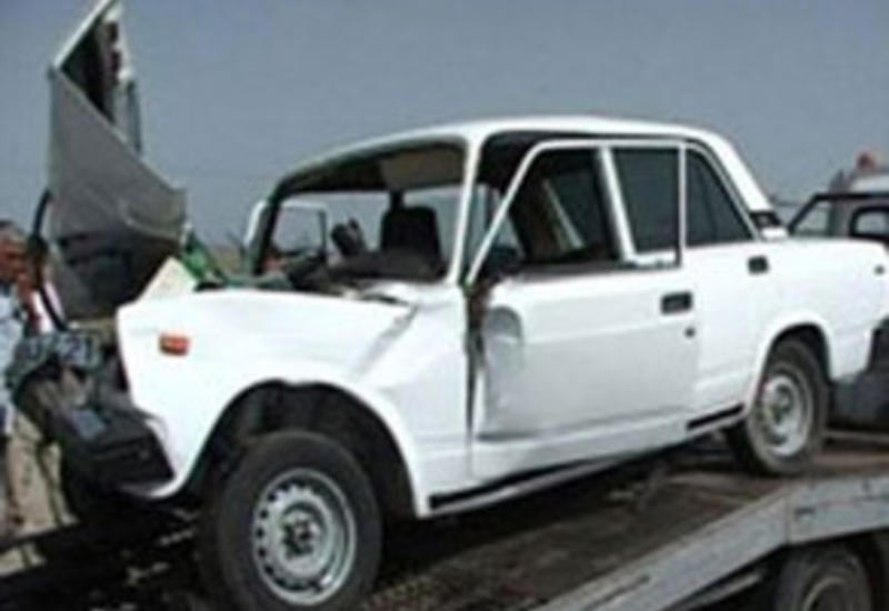 Sabirabadda iki bacı yol qəzasında xəsarət alıb