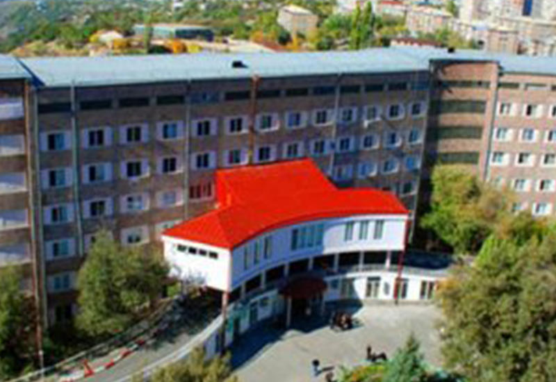 Взрыв в ереванской больнице, есть погибший