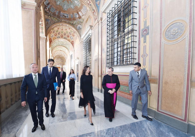 Первый вице-президент Мехрибан Алиева встретилась с госсекретарем Святого Престола