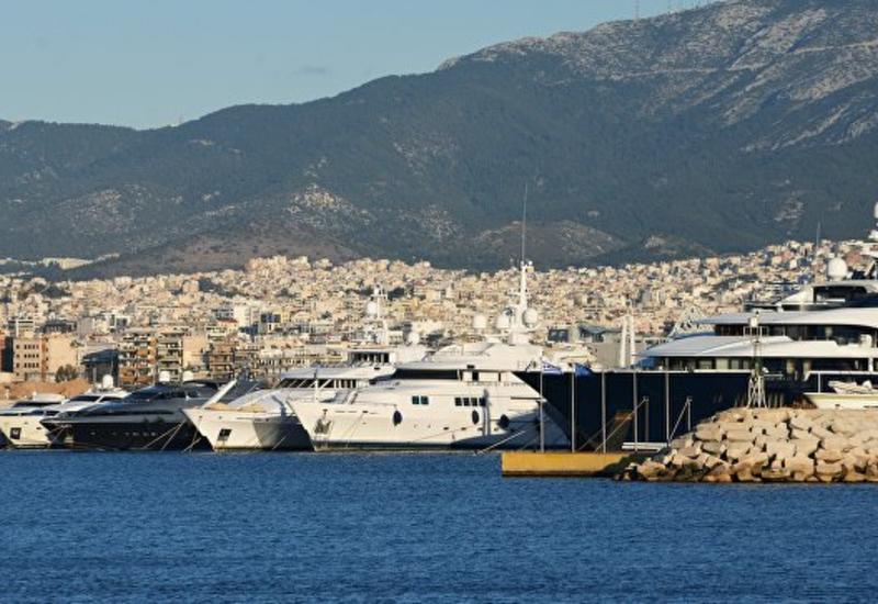 В Греции из-за штормового ветра затонули четыре судна