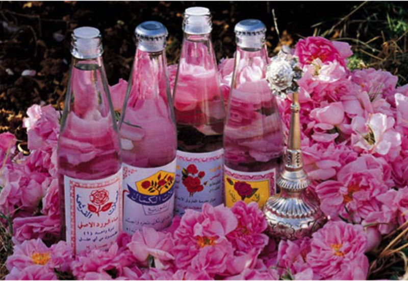 Иран признан ведущим экспортером розовой воды в мире