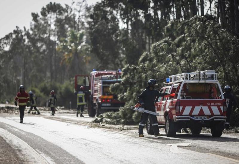 Шторм "Лесли" в Португалии: бушующая стихия