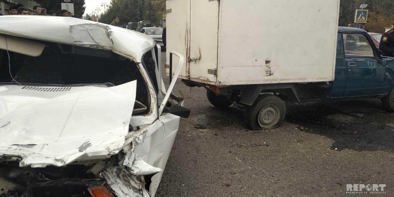 В Товузе перевернулся автомобиль для перевозки хлеба, есть пострадавшие