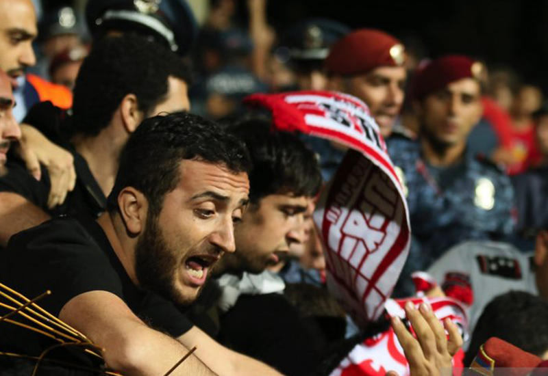 Армяне перепутали гимн соперника и устроили драку на стадионе