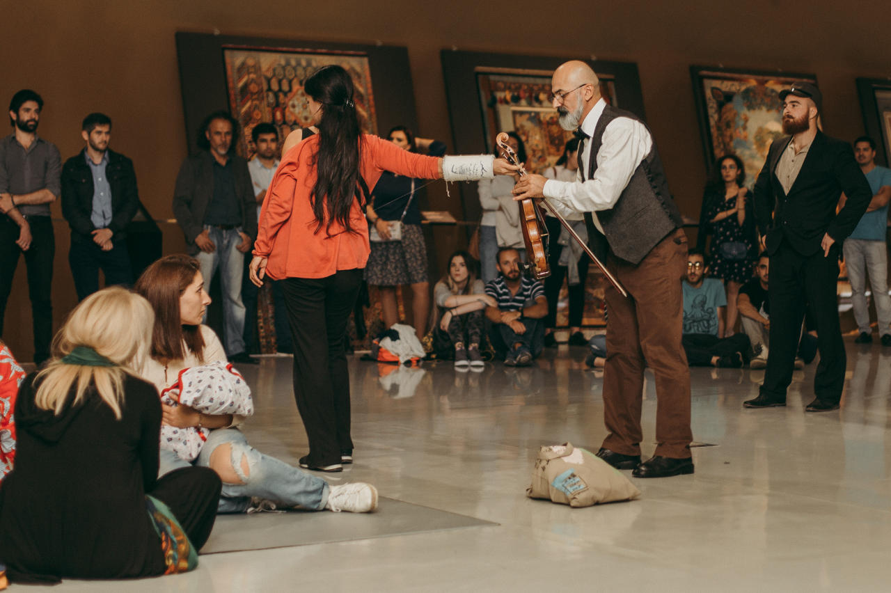 Грань между зрителем и актером стерта – В Азербайджане появился первый интерактивный театр dOM theatre