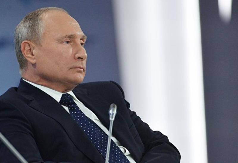 Путин раскритиковал США за их политику в отношении доллара